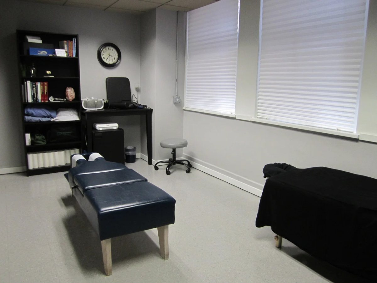Treatment room and desk